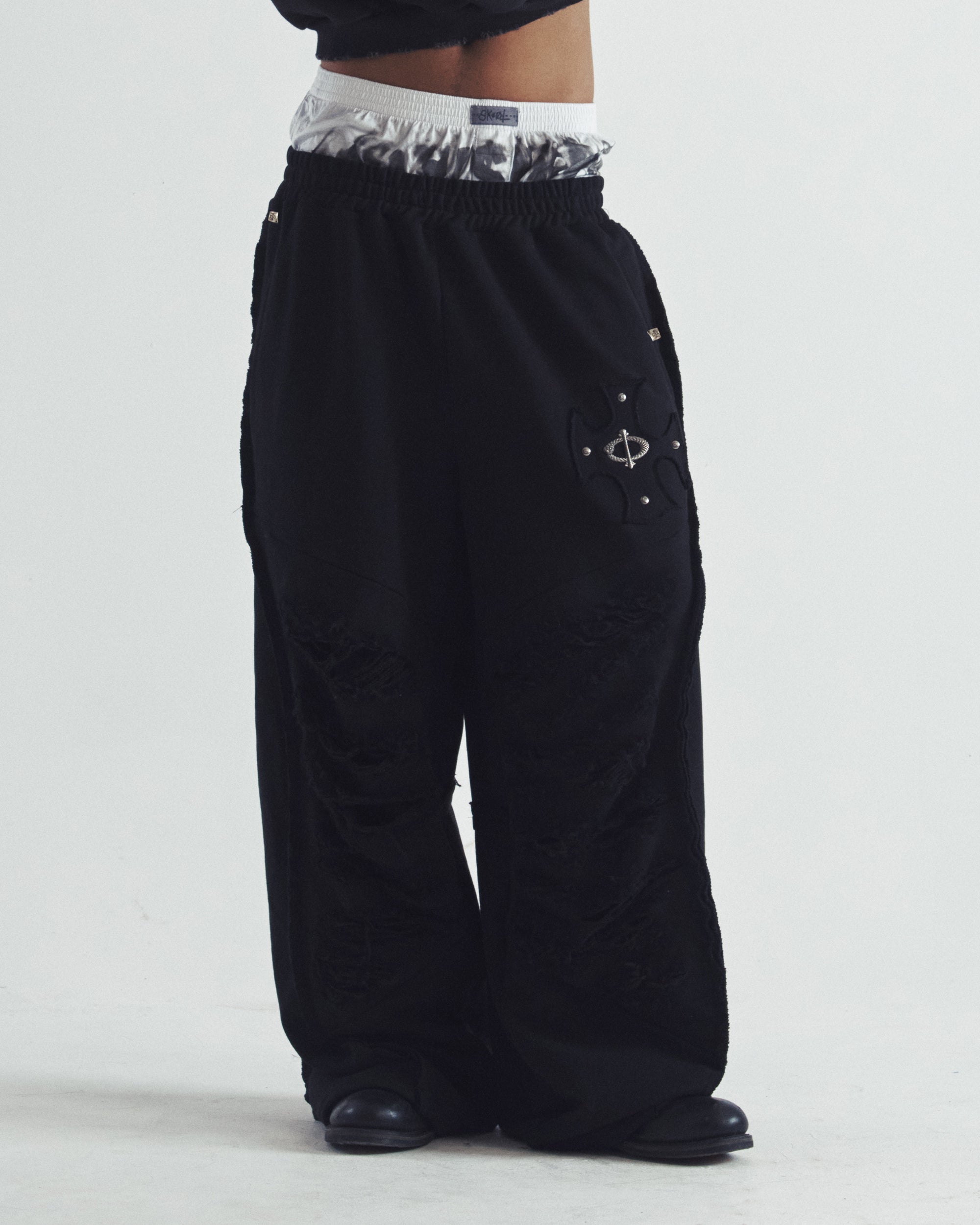 Goyo Sweat Pants Black – SKOOT